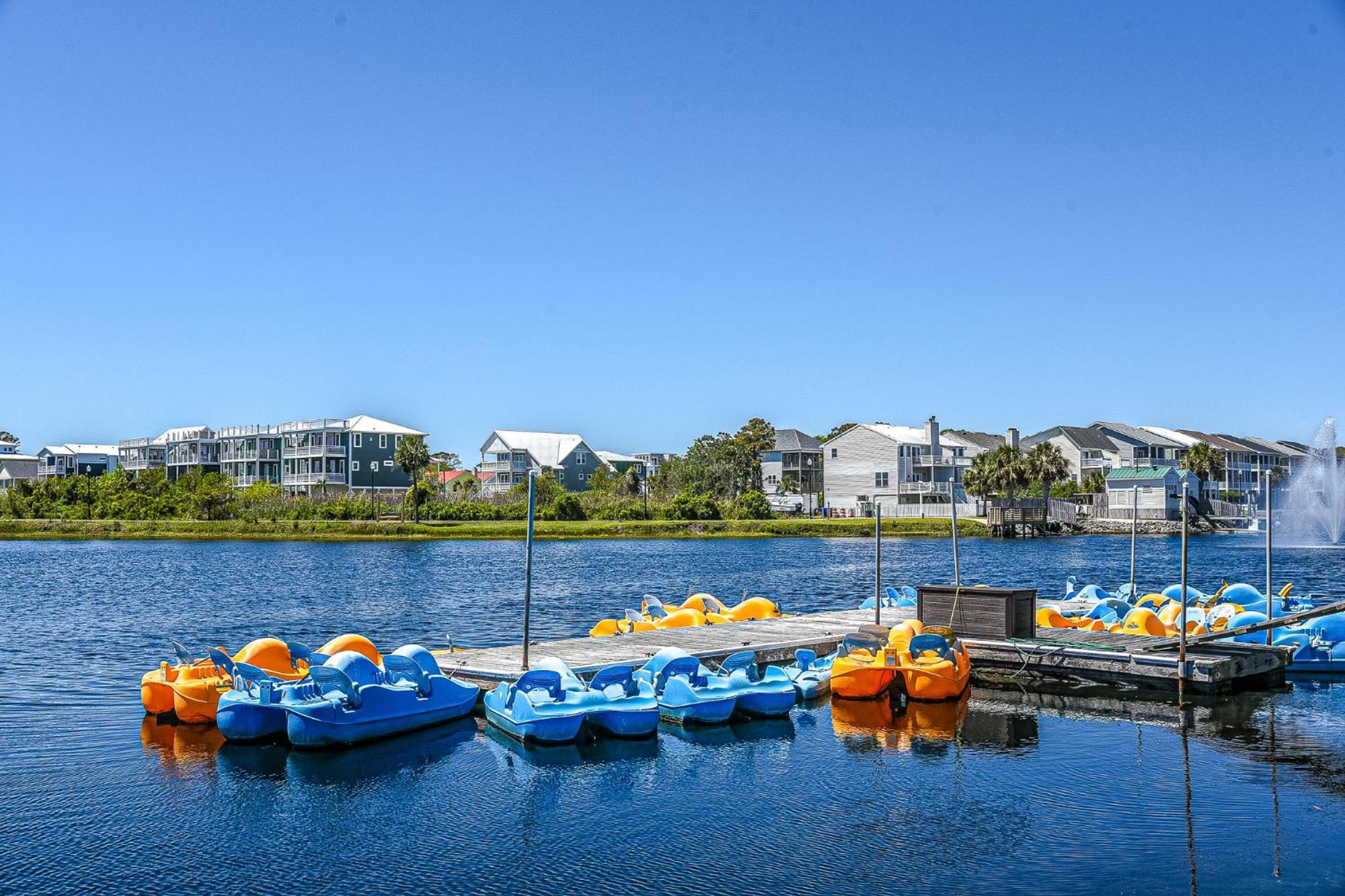 Hang Ten Hideaway, Pool, Condo, Parking - 6 Person Max Occupancy Carolina Beach Exterior photo