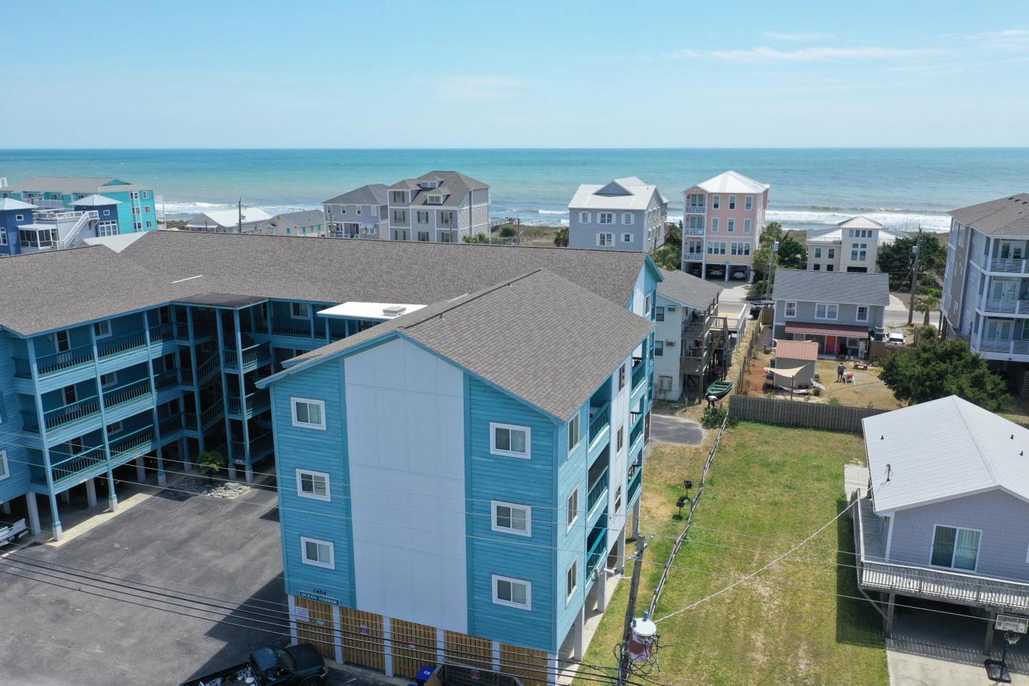 Hang Ten Hideaway, Pool, Condo, Parking - 6 Person Max Occupancy Carolina Beach Exterior photo